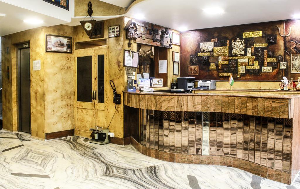 דלהי Hotel Arpit Palace מראה חיצוני תמונה