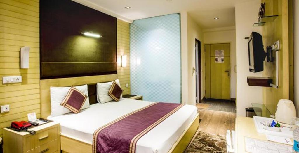 דלהי Hotel Arpit Palace מראה חיצוני תמונה
