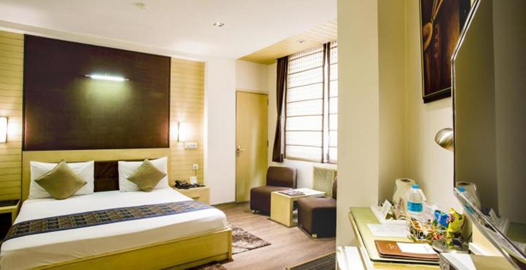דלהי Hotel Arpit Palace מראה חיצוני תמונה